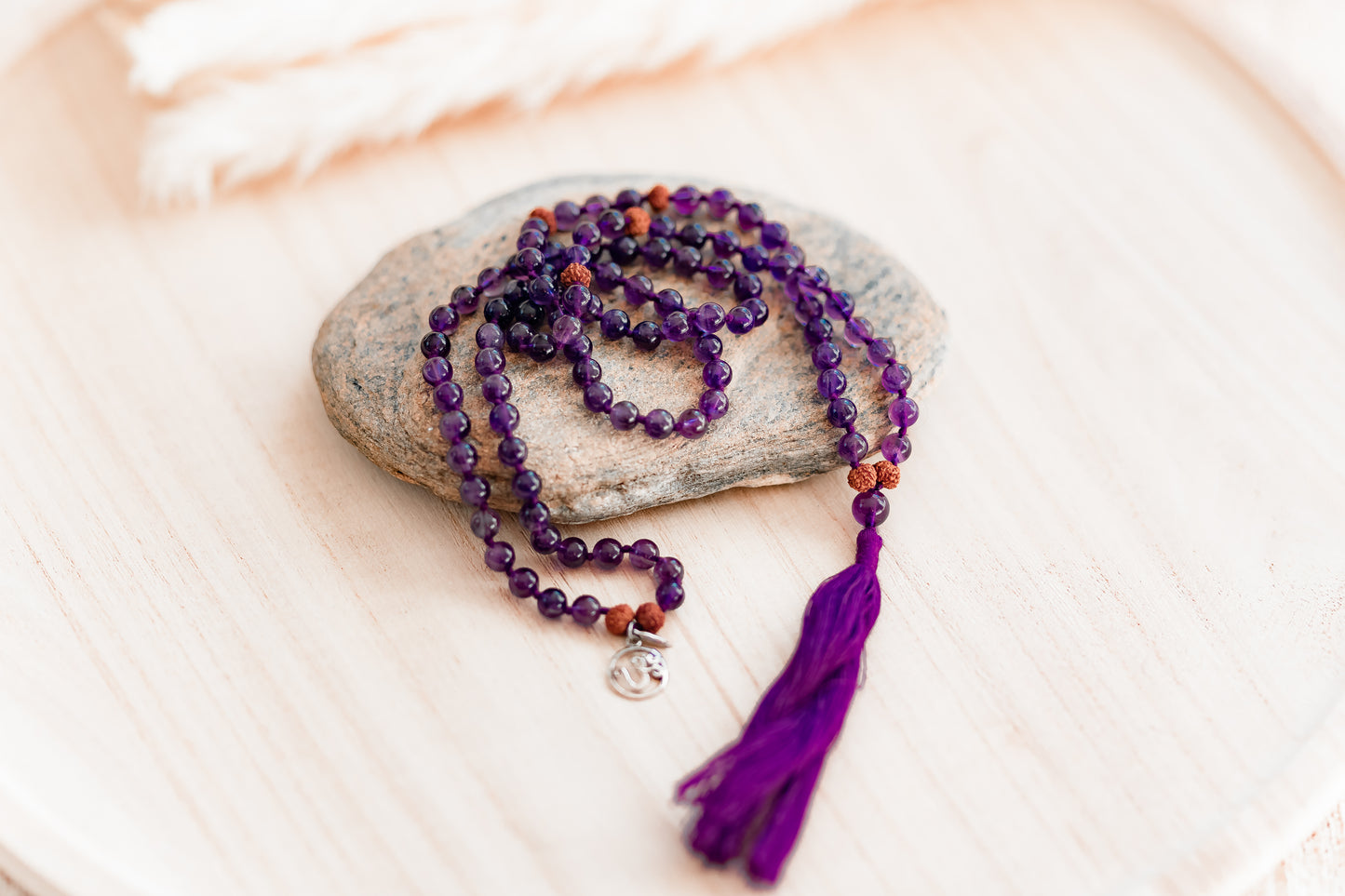 Edelstein-Mala Amethyst bestärkt deine Lebensträume - Hilft Loszulassen und schafft Klarheit - Für Scheitel-Chakra