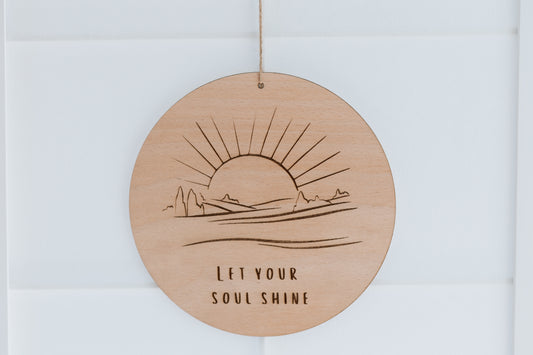 Spirituelle Deko aus Holz - Natürliche Wand Dekoration "Let Your Soul Shine" - Wanddeko Sonne, Yoga Deko, spirituelles Wohnaccessoires